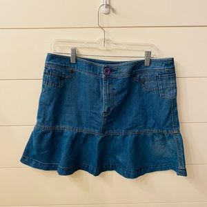 Women’s Calvin Klein Jean Skirt. Size 10.